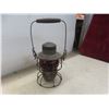 Image 5 : CPR Antique Railroad Lantern
