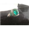 Image 2 : 9k White Gold and Lab-Grown Emerald Ring, Size 6, 3.7 Grams