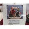 Image 4 : Musical Snow Globe