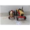 Image 4 : Two Diecast Tractors 1/16 Case 930 & Case 1170
