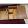 Image 5 : Vintage Sewing Box - Walnut