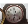 Image 2 : Antique Seth Thomas Mantel Clock with Key - Strikes Every 1/2 Hour and on the Hour Works