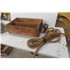 Image 1 : Wood Crate & Rope