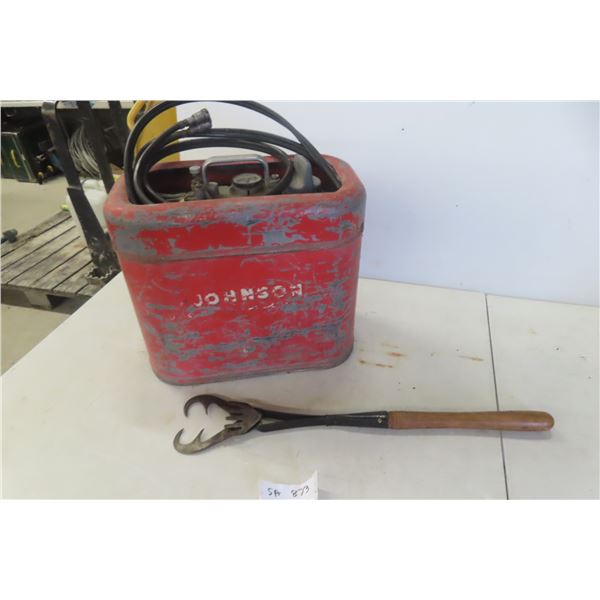 Johnson Marina Fuel Tank & Fish Neptune