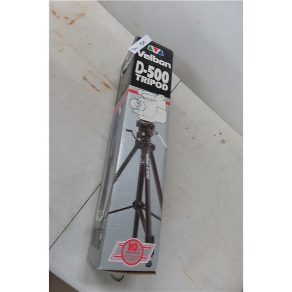 Velbon D-500 Tripod in Box