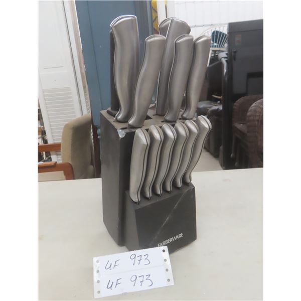 Farberware 13-Piece Knife Set in Butcher Block Stand