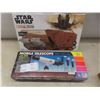 Image 1 : Star Wars Mandalorian 332-Piece Model Kit and Mobile Telescope