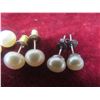 Image 15 : Vintage Pearl-Style Jewellery
