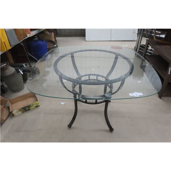 Patio Table with Glass Top 30" x 45" x 45"