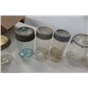 Image 4 : 12 Pint Jars, Details in Picture