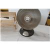 Image 3 : Presto Heat Dish Parabolic Heater with Wooden Shelf Rack