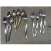 Image 9 : Silver-Plated Serving Ware, Candle Holders, Cutlery, and Eight Knives With Sterling Handles