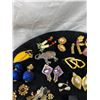 Image 3 : Vintage Costume Broaches & Earrings