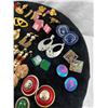 Image 6 : Vintage Costume Broaches & Earrings