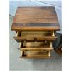 Image 5 : Pair of Nightstands