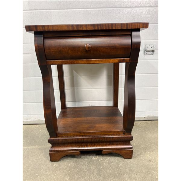 Kvadro Furniture Nightstand