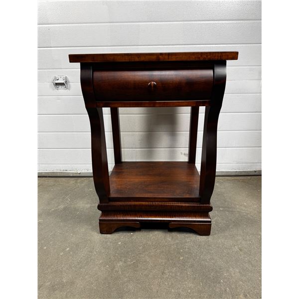 Kvadro Furniture Nightstand