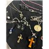 Image 4 : Rosaries & Crosses