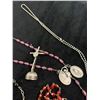 Image 6 : Rosaries & Crosses