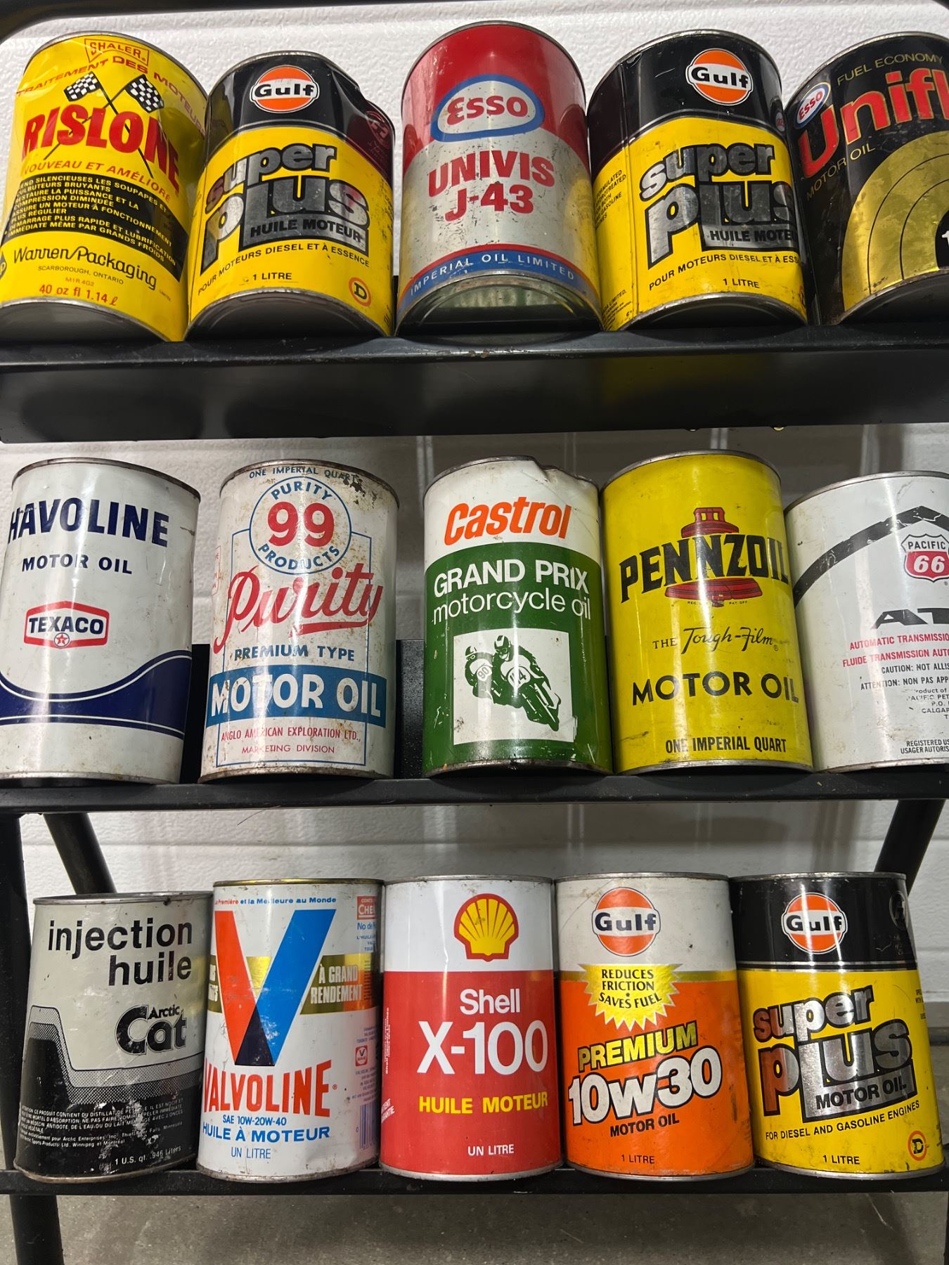 Shell Motor Oil Rack Motor Oil Rack & Cans