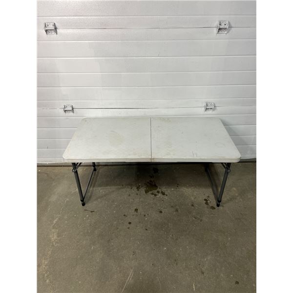 Folding Table