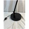 Image 2 : Metal Adjustable Table Lamp