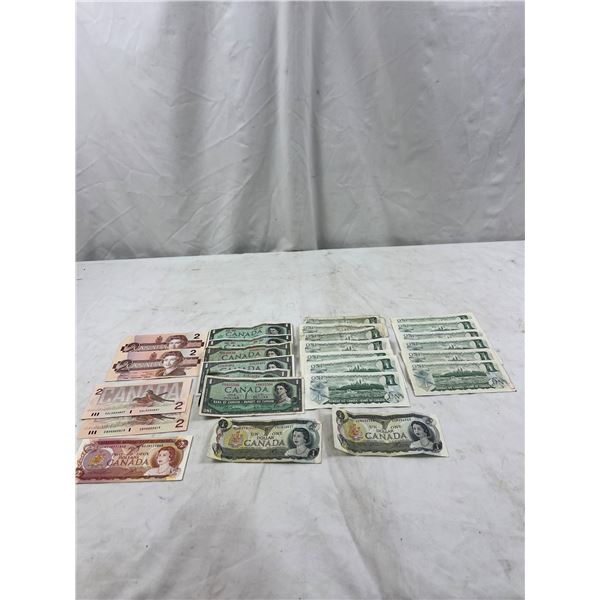 Vintage Canadian 1 & 2 Dollar Bills
