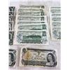 Image 4 : Vintage Canadian 1 & 2 Dollar Bills