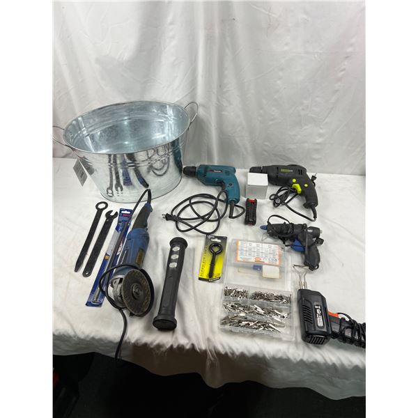 Power Tools & Hardware