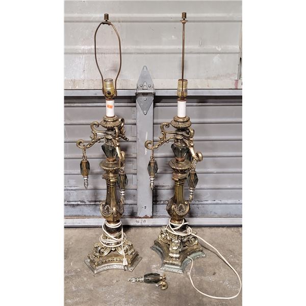 2 VTG Regency-Style Lamps