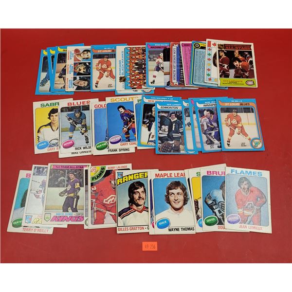 Lot of Assorted VTG Hockey Cards w/ Lemieux, Thomas, Gratton, & More