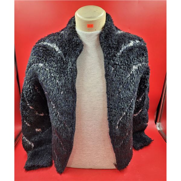 Hand Knits by Heather Wanless Jacket Made in Canada
