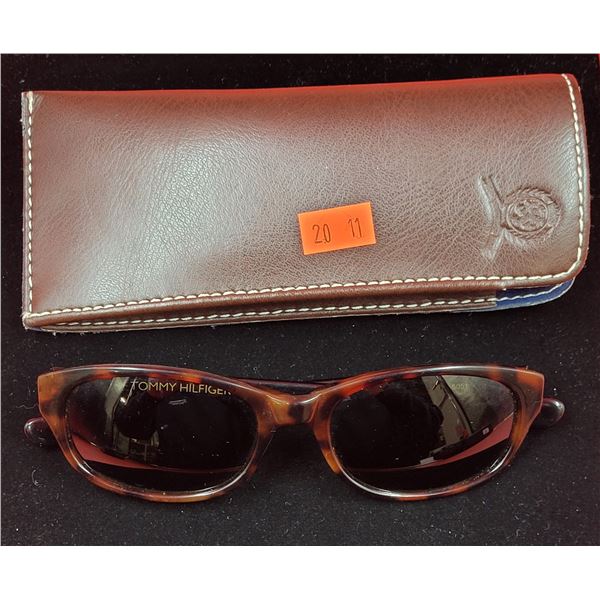 Tommy Hilfiger Cat Eye Sunglasses