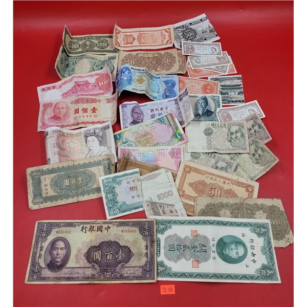 Lot of Assorted World Bank Notes w/ England, Philippines, China, & More