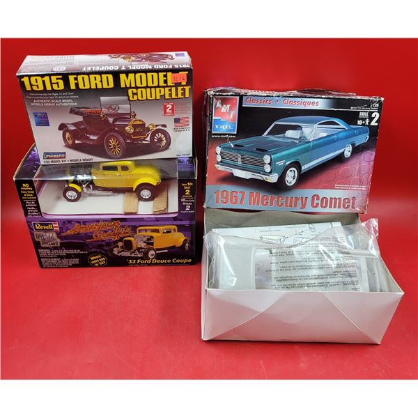 2 Unbuilt Model Kits (1967 Mercury Comet & 1915 Ford Model T) & '32 Ford Deuce Coupe Model