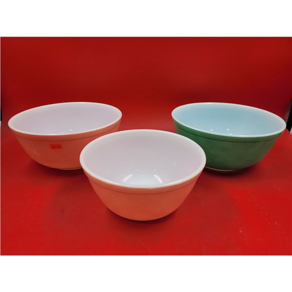 3 VTG Pyrex Primary Colors Mixing Bowls (Pink & Green)