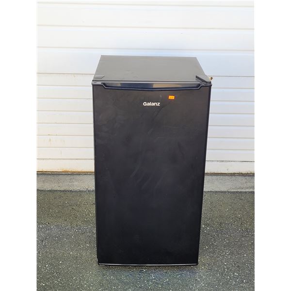 Galanz Mini Fridge
