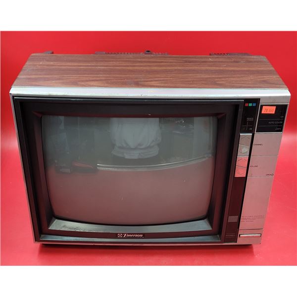 VTG Emerson TV w/ Woodgrain Finish