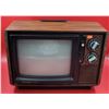 VTG Quasar TV w/ Woodgrain Finish