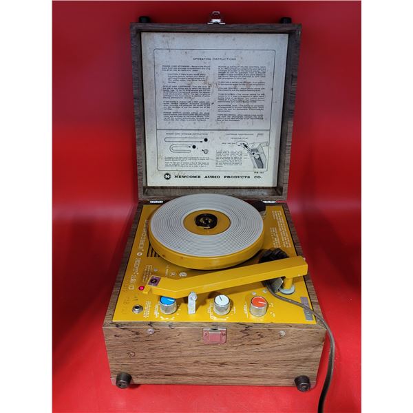 VTG Newcomb EDT-12C Portable Record Player
