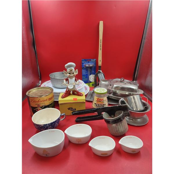 VTG Kitchen Lot w/ Dickinson's Gravy Tin, Pixie Elf Chef Recipe Box, & More