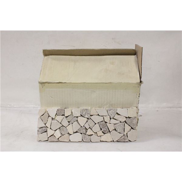 15 PIECES OF PEBBLE STONE MOSAIC