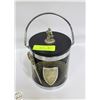 Image 1 : MEDIEVAL THEMED ICE BUCKET WITH MINI SWORD