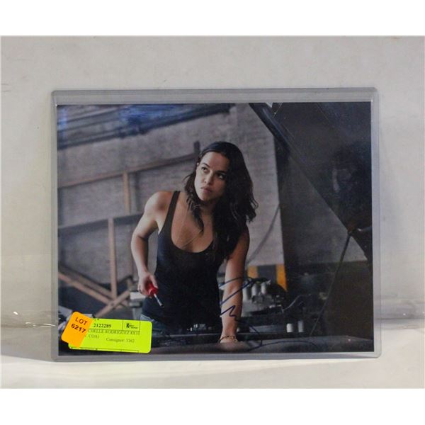 SIGNED MICHELLE RODRIGUEZ 8X10 PHOTO (W. COA)