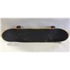 Image 1 : SKATEBOARD WITH TRUCKS