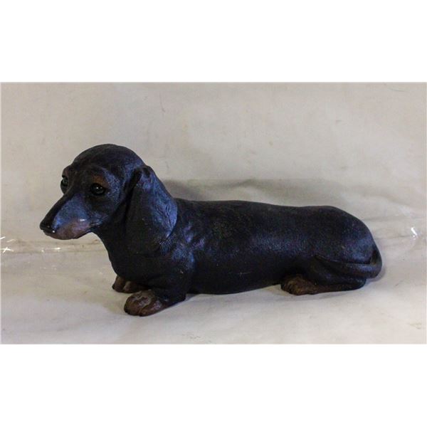 1983 DACHSHUND DOG SANDICAST SCULPTURE,