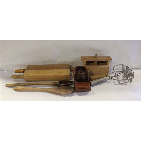 VINTAGE WOOD PENCIL HOLDER, BUTTER CHURN,