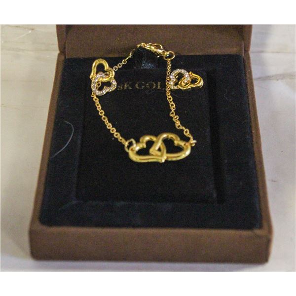 SET OF HEART SHAPED PENDANT NECKLACE AND EARRING