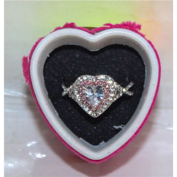 ESTATE RING SZ 9