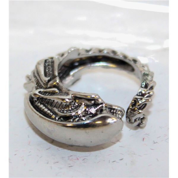 ALIEN SHAPE RING - ADJUSTABLE SIZE